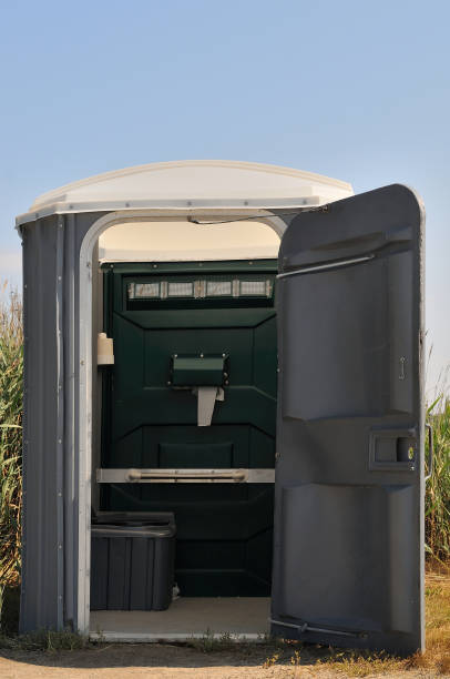 Professional porta potty rental in Lake California, CA